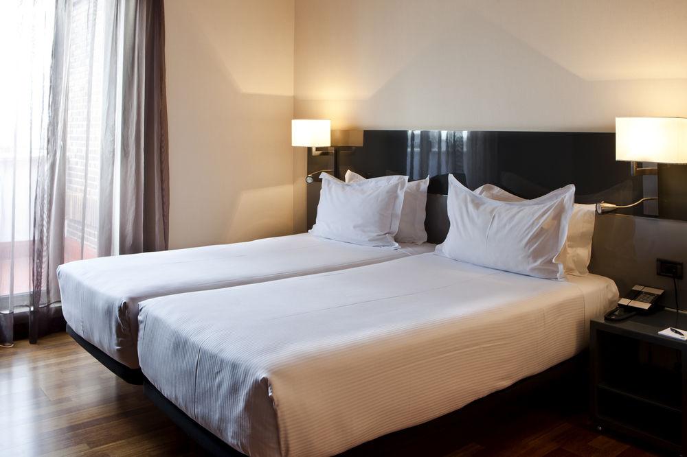 Ac Hotel Avenida De America By Marriott Madrid Eksteriør bilde