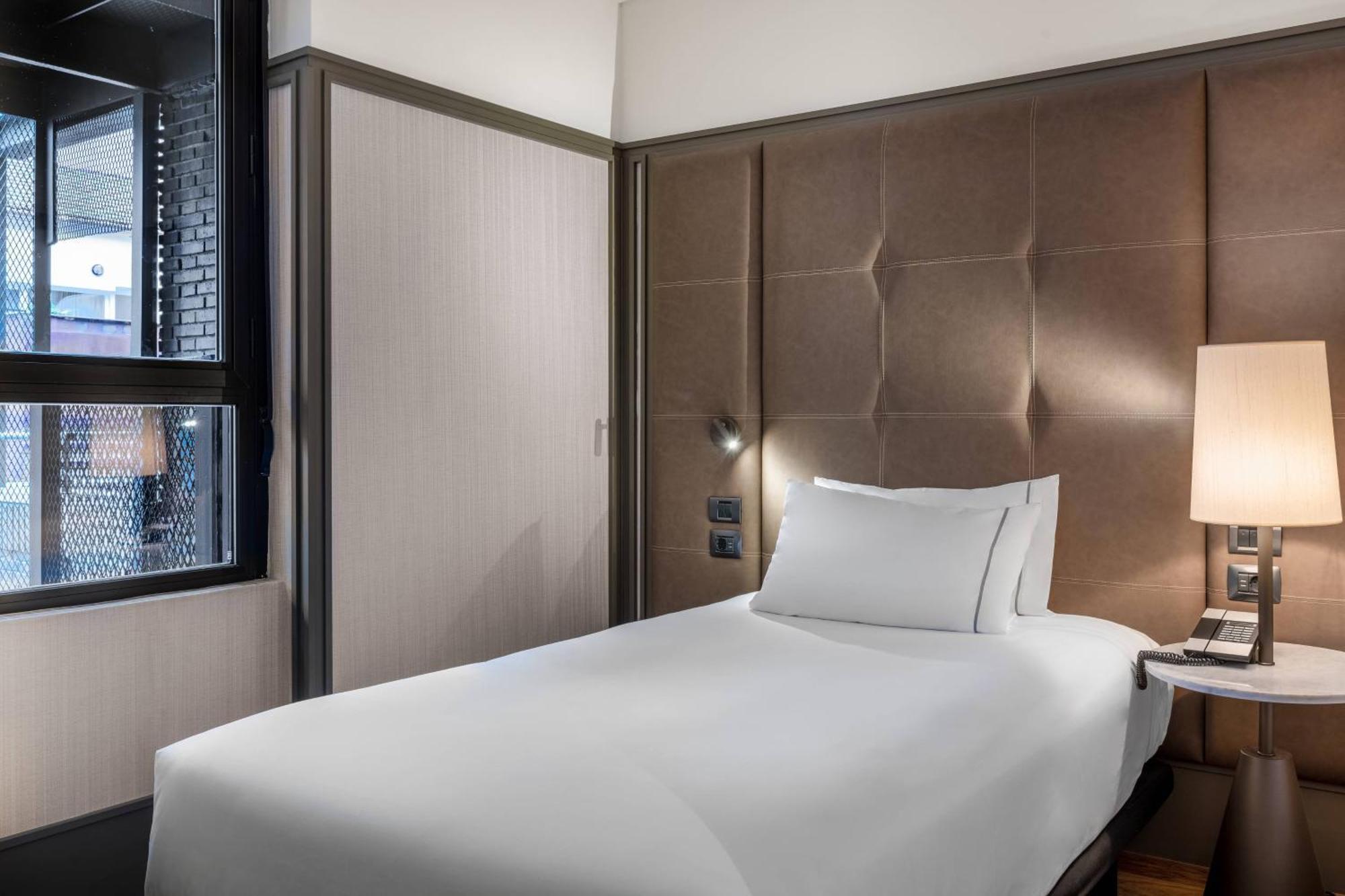 Ac Hotel Avenida De America By Marriott Madrid Eksteriør bilde