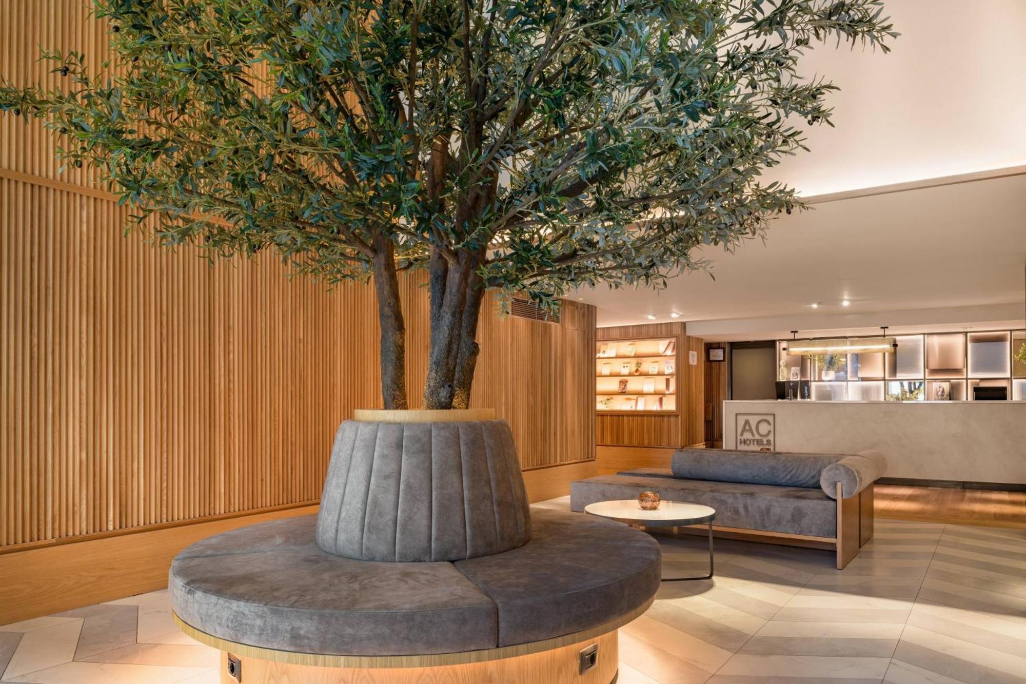 Ac Hotel Avenida De America By Marriott Madrid Eksteriør bilde